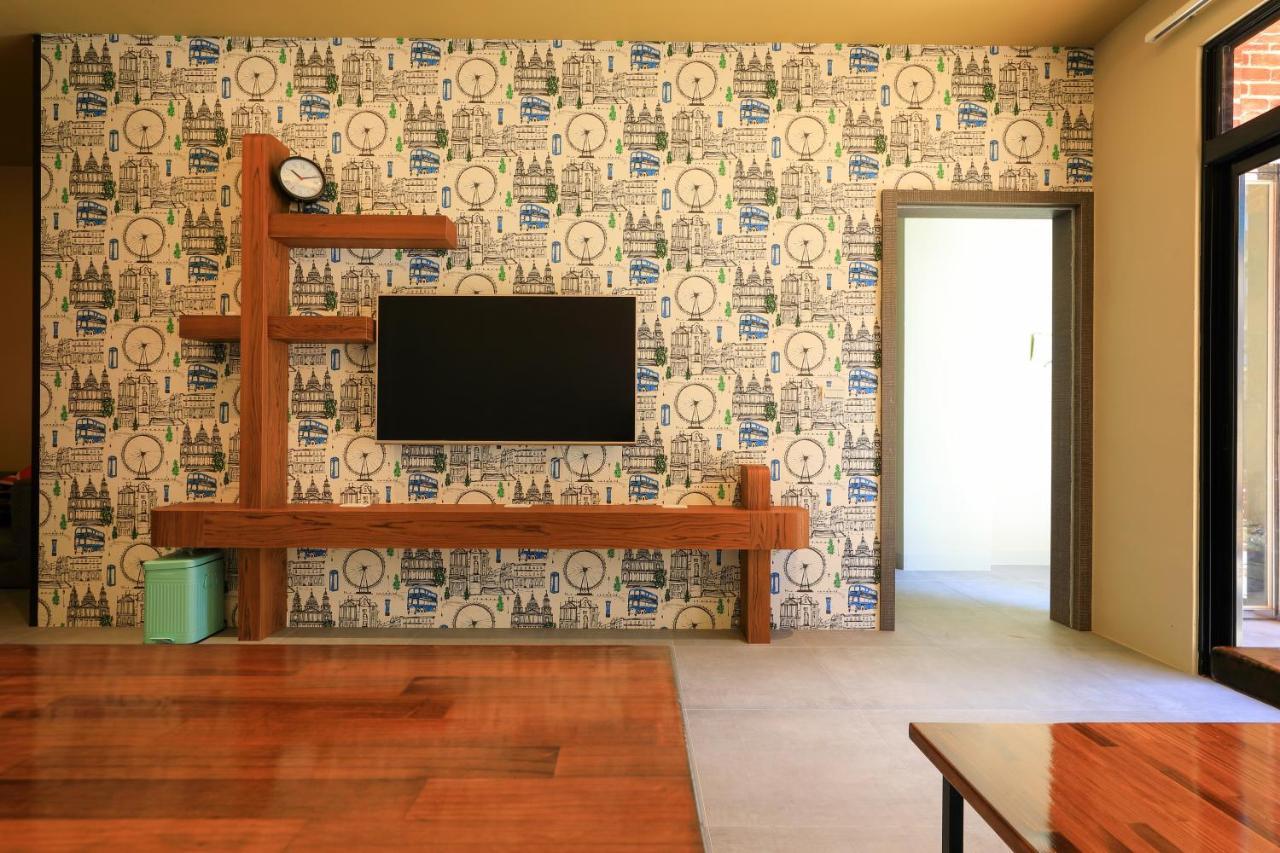 Sharp B&B Magong Luaran gambar